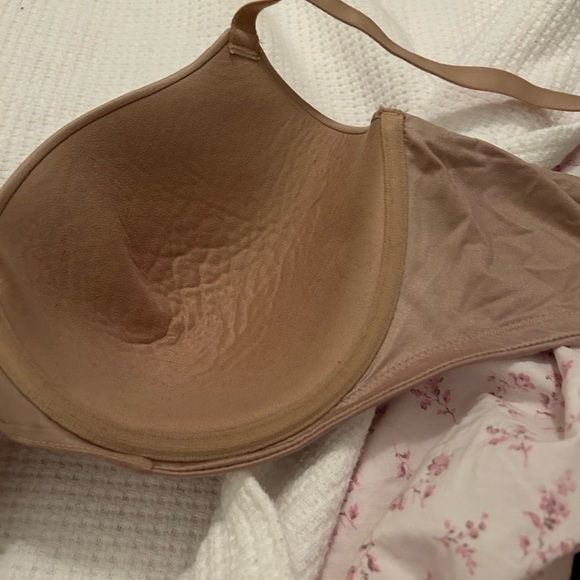 Auden Nude Lightly Line 42C - Picture 4 of 5